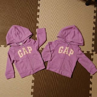 ベビーギャップ(babyGAP)の【２着セット】baby GAP パーカー 双子ちゃんに！(トレーナー)