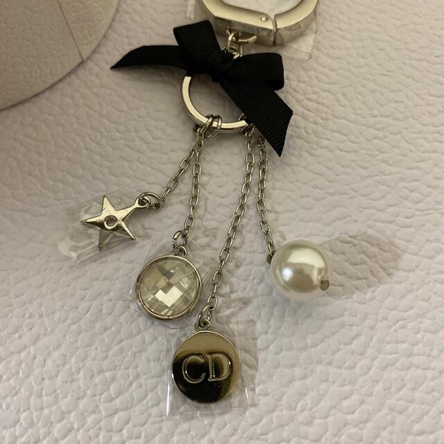 Christian Dior(クリスチャンディオール)の【nzm様専用】Dior シルバーチャーム×ミラー2点セット レディースのアクセサリー(チャーム)の商品写真