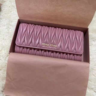 ミュウミュウ(miumiu)の新品未使用品　miu miu 松坂屋購入　ミュウミュウ　(財布)