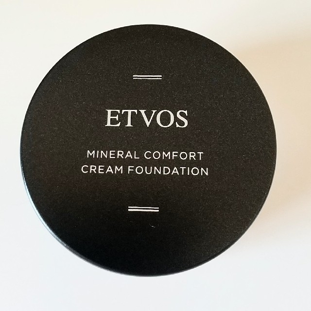 ETVOS(エトヴォス)のETVOSﾐﾈﾗﾙｺﾝﾌｫｰﾄｸﾘｰﾑﾌｧﾝﾃﾞｰｼｮﾝ  ﾗｲﾄ コスメ/美容のベースメイク/化粧品(ファンデーション)の商品写真