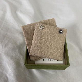 グッチ(Gucci)のGUCCI グッチ　日本限定　ダブルGピアス　フラワーピアス(ピアス(両耳用))