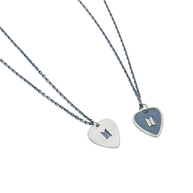 SUGA GUITAR PICK NECKLACE BTS シルバー ユンギ