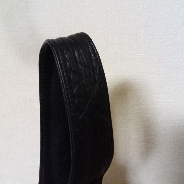 ear PAPILLONNER(イアパピヨネ)の【ARROGANT SERPENT】 ブラックワンショルダー レディースのバッグ(トートバッグ)の商品写真