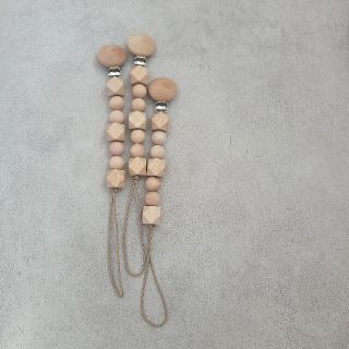 woodbeads pacifier holder おしゃぶりホルダー(ベビーホルダー)