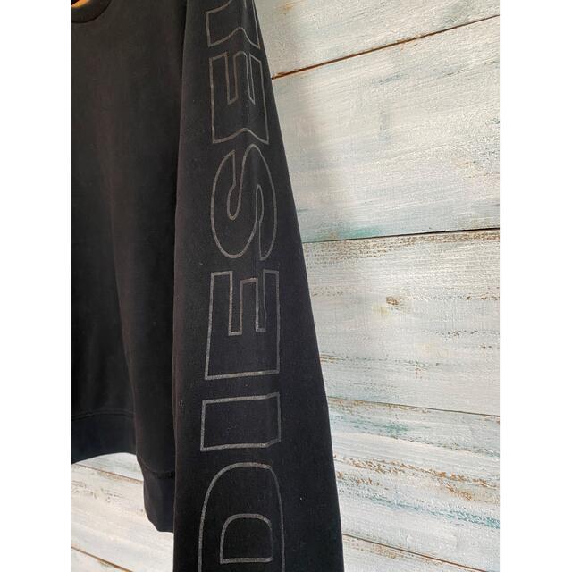 DIESEL(ディーゼル)のDIESEL トレーナー ビッグロゴ 黒 シンプル 美品 メンズのトップス(スウェット)の商品写真