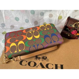 ファッショ COACH レインボー ストラップ付の通販 by 椿｜コーチなら