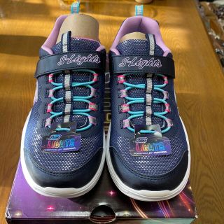 スケッチャーズ(SKECHERS)の【新品】スケッチャーズ　光るスニーカー　21センチ(スニーカー)