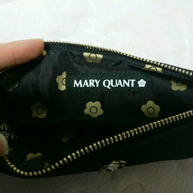 MARY QUANT(マリークワント)の❤新品❤MARYQUANTペンケース(ブラック) インテリア/住まい/日用品の文房具(ペンケース/筆箱)の商品写真