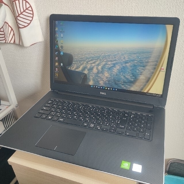 Inspiron 17 3000 プレミアム 17インチノートパソコン 1