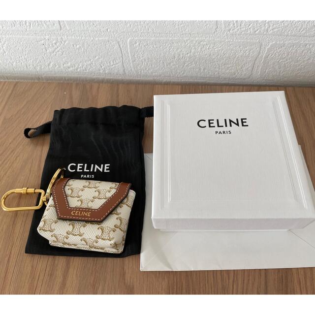 celine(セリーヌ)のセリーヌ　AirPodsケース スマホ/家電/カメラのスマホアクセサリー(モバイルケース/カバー)の商品写真