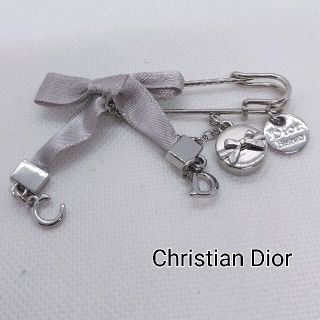 Christian Dior - クリスチャンディオール Christian Dior ブローチ リボンの通販｜ラクマ