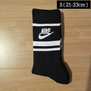 ナイキ(NIKE)の※ナイキソックス(ブラック/ホワイトロゴ)S(ソックス)