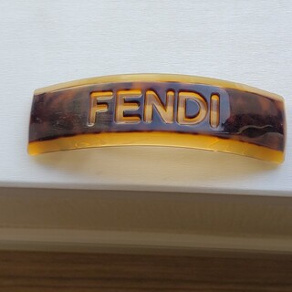 フェンディ(FENDI)のFENDI　バレッタ(バレッタ/ヘアクリップ)