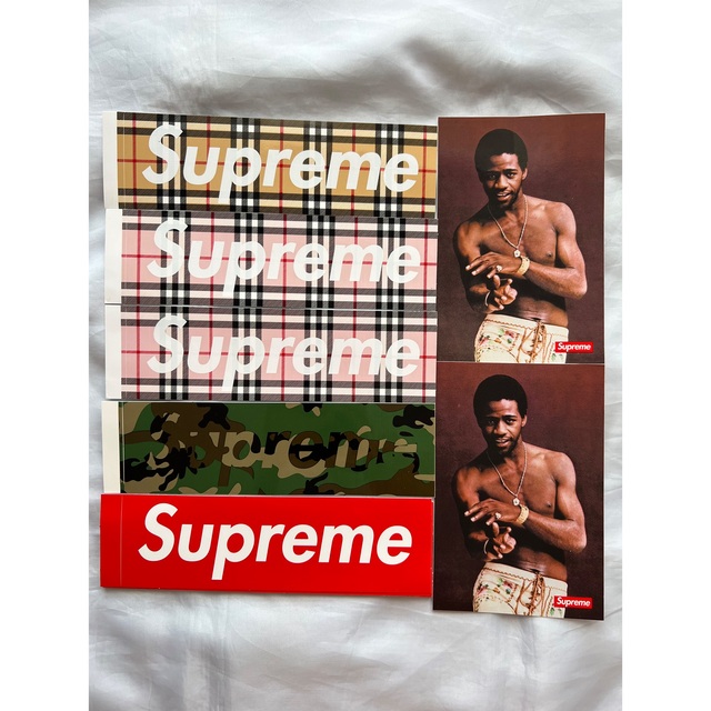 Supreme(シュプリーム)の★お得ステッカーセット・送料込★Supreme Burberry バーバリー メンズのファッション小物(その他)の商品写真