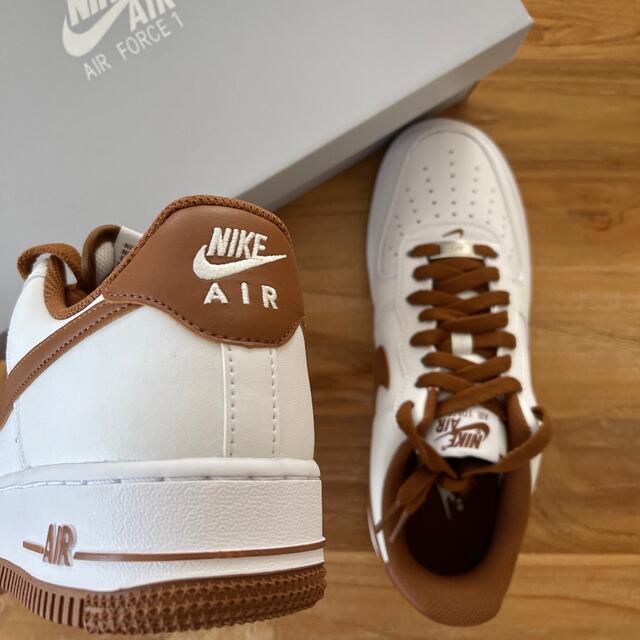 24.0㎝ NIKE エアフォース1 07ホワイト ブラウン