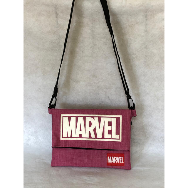 MARVEL(マーベル)のマーベル　サコッシュ レディースのバッグ(ショルダーバッグ)の商品写真