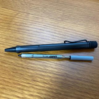 ラミー(LAMY)のドイツブランドラミーボールペンブラック　インクつき(ペン/マーカー)