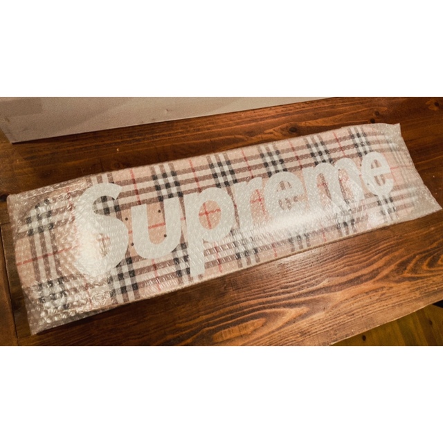 Supreme(シュプリーム)のSupreme® Burberry® Skateboard pink デッキ スポーツ/アウトドアのスポーツ/アウトドア その他(スケートボード)の商品写真