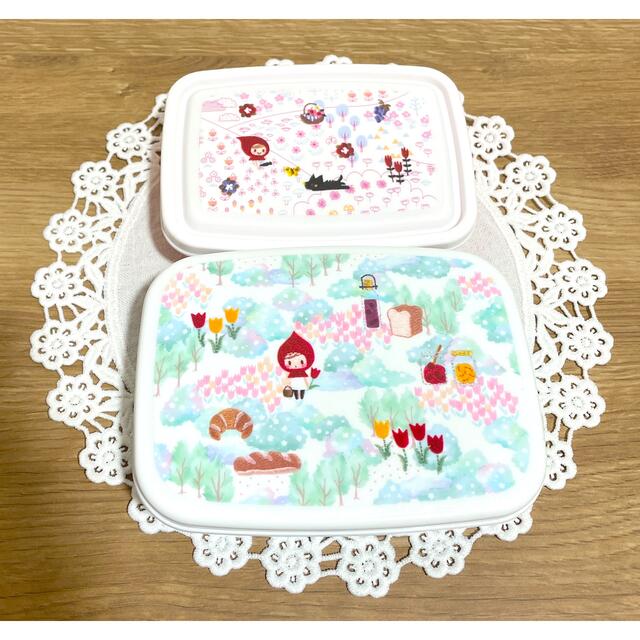 Petite fleur(プチフルール)のフェアリーテイル 赤ずきん 入れ子タッパー インテリア/住まい/日用品のキッチン/食器(弁当用品)の商品写真