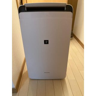 シャープ(SHARP)のSHARP 除湿機　CV-J120(加湿器/除湿機)