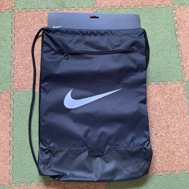 NIKE(ナイキ)のナイキナップサック　新品未使用 キッズ/ベビー/マタニティのこども用バッグ(リュックサック)の商品写真