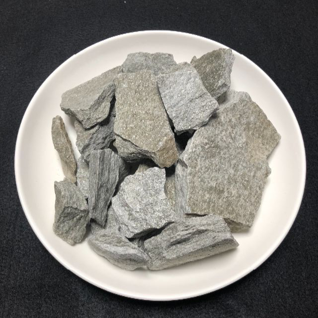 注目ショップ・ブランドのギフト バドガシュタイン鉱石 2.2kg 謝恩