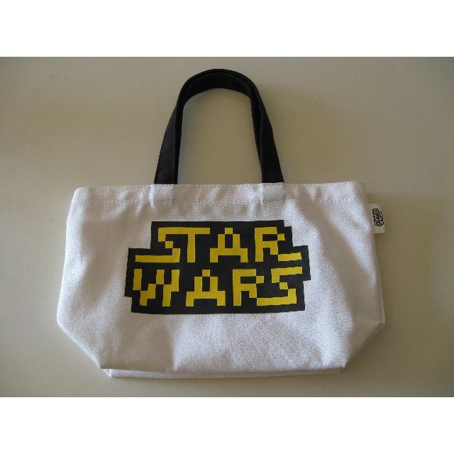 Disney(ディズニー)のSTAR WARS/スタ－ウォ－ズのバッグ　　　　　　　　　マイクラ/レゴ風ロゴ メンズのバッグ(トートバッグ)の商品写真