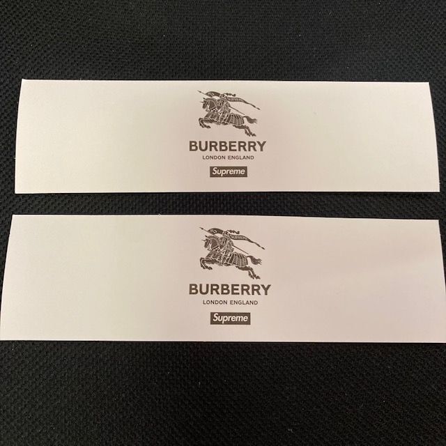 Supreme(シュプリーム)のsupreme burberry box logo sticker 2枚セット メンズのファッション小物(その他)の商品写真