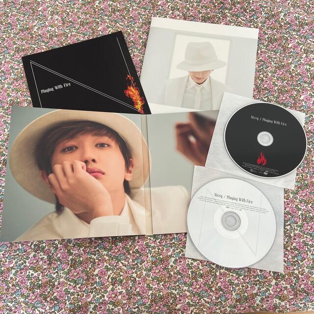 Nissy Playing With Fire CD+DVD エンタメ/ホビーのCD(ポップス/ロック(邦楽))の商品写真