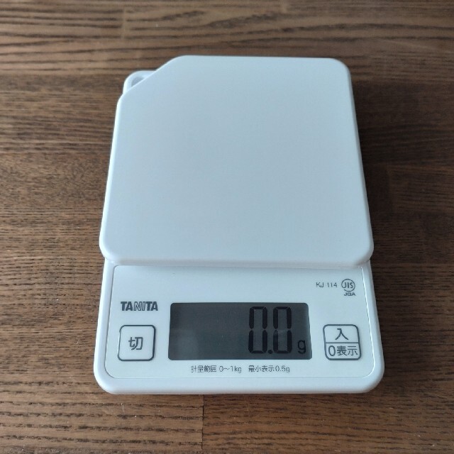 TANITA - タニタ デジタルクッキングスケール 1kgの通販 by リユースして頂けると嬉しいです|タニタならラクマ TANITA - タニタ デジタルクッキングスケール 1kgの通販 by リユースして頂けると嬉しいです|タニタならラクマ