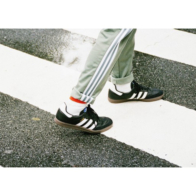 adidas(アディダス)のadidas アディダス SAMBA 26.5cm サンバ メンズの靴/シューズ(スニーカー)の商品写真