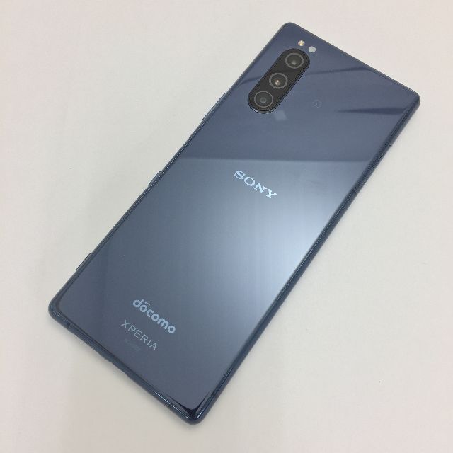 Xperia(エクスペリア)の【B】SO-01M/Xperia 5/355947103979145 スマホ/家電/カメラのスマートフォン/携帯電話(スマートフォン本体)の商品写真