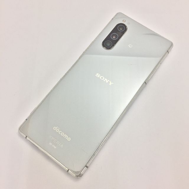 Xperia(エクスペリア)の【B】SO-01M/Xperia 5/355947102895565 スマホ/家電/カメラのスマートフォン/携帯電話(スマートフォン本体)の商品写真