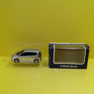 スバル(スバル)の✨美品新品✨SUBARU　TREZIA　PULLBACK　CAR　1/40(ミニカー)