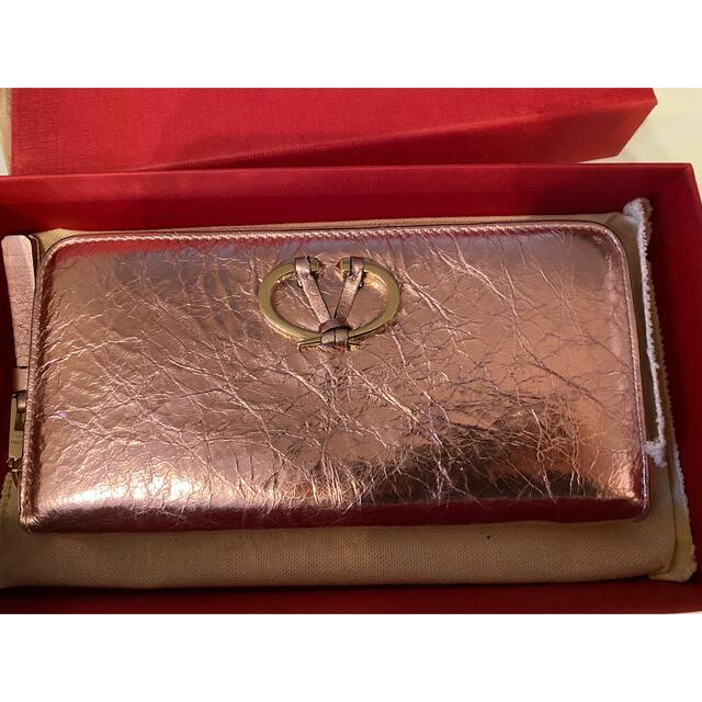 Valentino 長財布 メタリックピンク 新品未使用 Valentino 長財布 メタリックピンク 新品未使用