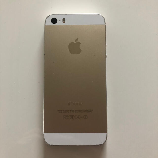 iPhone(アイフォーン)のiPhone 5s  ゴールド　32G スマホ/家電/カメラのスマートフォン/携帯電話(スマートフォン本体)の商品写真