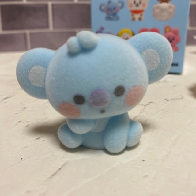 防弾少年団(BTS)(ボウダンショウネンダン)のBT21  フロッキーフィギュアパペット　KOYA SHOOKY エンタメ/ホビーのおもちゃ/ぬいぐるみ(キャラクターグッズ)の商品写真