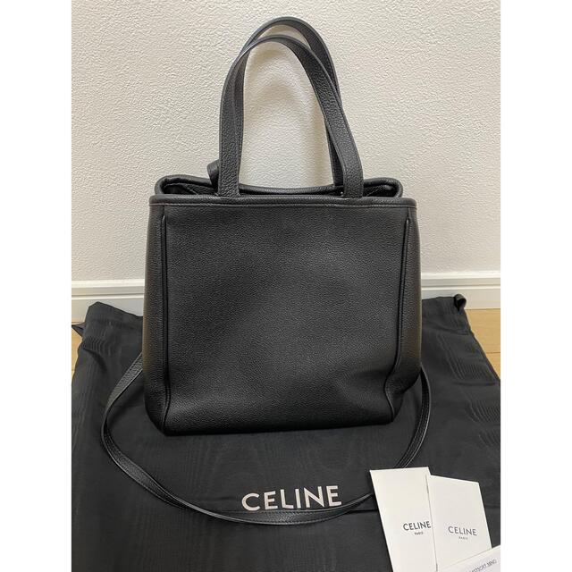 celine(セリーヌ)のひつじ様専用　CELINE  セリーヌ　スモールフォールドカバ　 レディースのバッグ(ハンドバッグ)の商品写真