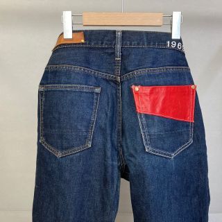 ギャップ(GAP)の世界で1つ✨ レザーパッチ レッド Gap ジーンズ デニム(デニム/ジーンズ)