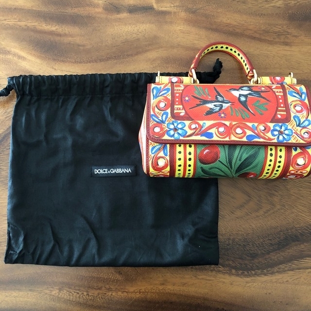 DOLCE&GABBANA(ドルチェアンドガッバーナ)のピッピ様専用　ドルチェ&ガッバーナ  バッグ⭐︎新品未使用⭐︎ レディースのバッグ(ショルダーバッグ)の商品写真