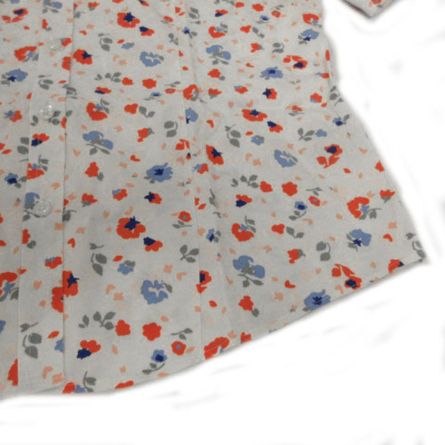L.L.Bean(エルエルビーン)のエルエルビーン シャツ Wrinkle Free 花柄 白 マルチカラー S レディースのトップス(シャツ/ブラウス(半袖/袖なし))の商品写真