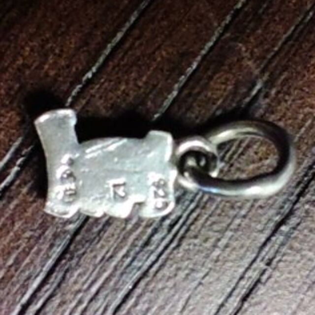 Chrome Hearts(クロムハーツ)のCHROME HEARTS Alphabet MINI L 0.6g メンズのアクセサリー(ネックレス)の商品写真