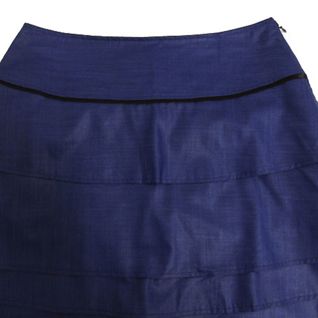 Doux archives(ドゥアルシーヴ)のドゥアルシーヴ DOUX ARCHIVES スカート ミディ丈 ティアード ブル レディースのスカート(ひざ丈スカート)の商品写真