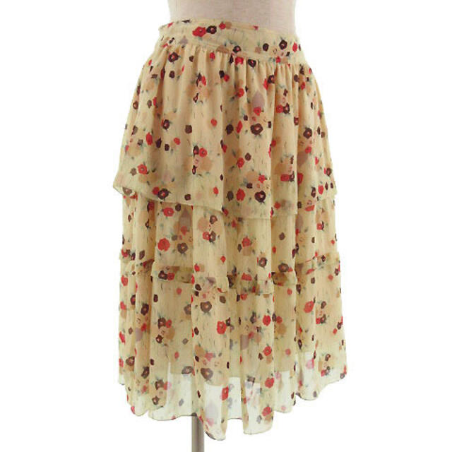 CROLLA(クローラ)のクローラ crolla スカート ひざ丈 ティアード フレアー 花柄 シルク10 レディースのスカート(ひざ丈スカート)の商品写真