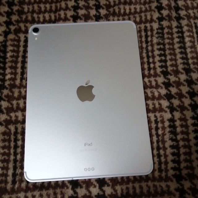 iPad pro 11 Wi-Fi セルラー　64GB シルバー 2
