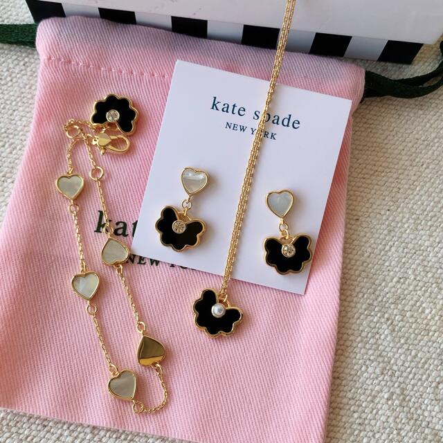 kate spade new york - 新品♡ケイトスペード 花 ハート ブレスレットの通販 by リカ ☆プロフ必読♪｜ケイトスペード