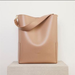 ランデブー(RANDEBOO)のRANDEBOO / RB bucket bag (nude)(ショルダーバッグ)