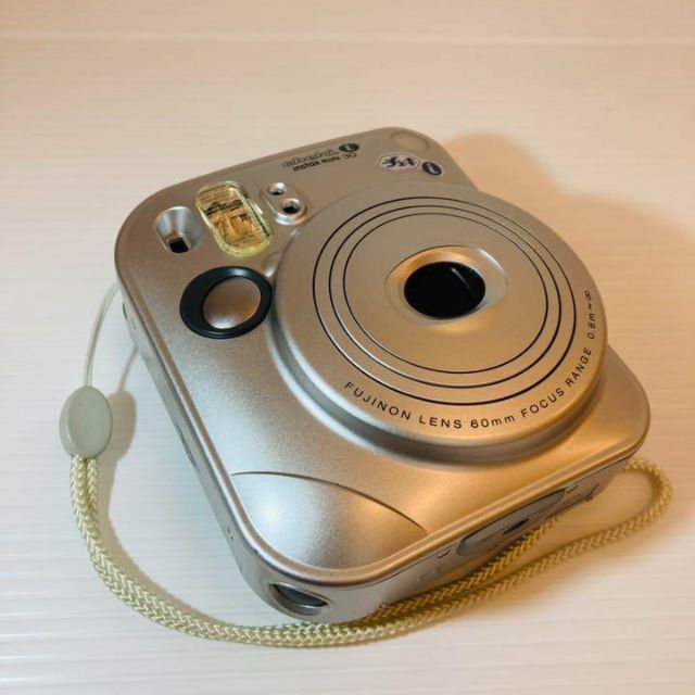 【動作確認済】FUJI FILM INSTAX MINI30 チェキ スマホ/家電/カメラのカメラ(フィルムカメラ)の商品写真