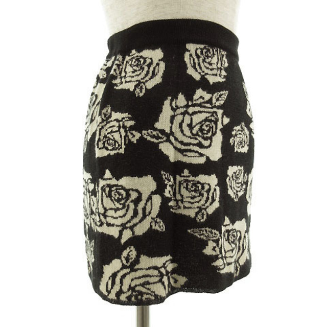 DaTuRa(ダチュラ)のダチュラ DaTuRa スカート ミニ ニット 花柄 ブラック 黒 ベージュ F レディースのスカート(ミニスカート)の商品写真