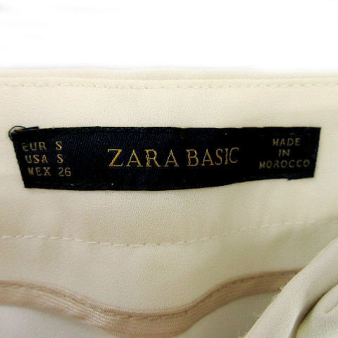 ZARA(ザラ)のザラ ベーシック ZARA BASIC パンツ ショートパンツ ホワイト 白 S レディースのパンツ(ショートパンツ)の商品写真